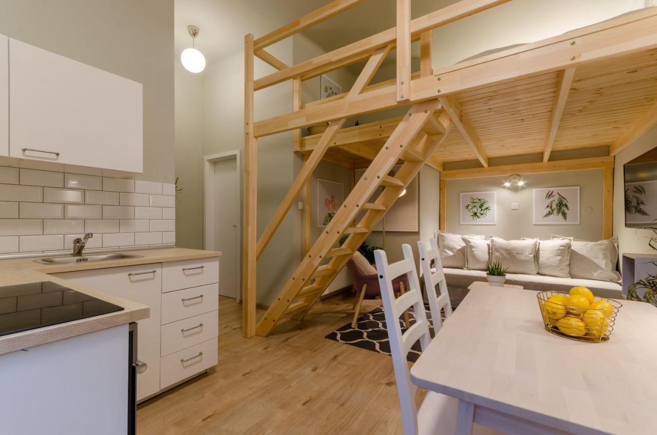 Cosy Studio In Party District Ak20S Boedapest Buitenkant foto